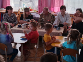 Пасхальный подарок бойцу Пасхальный подарок бойцу.